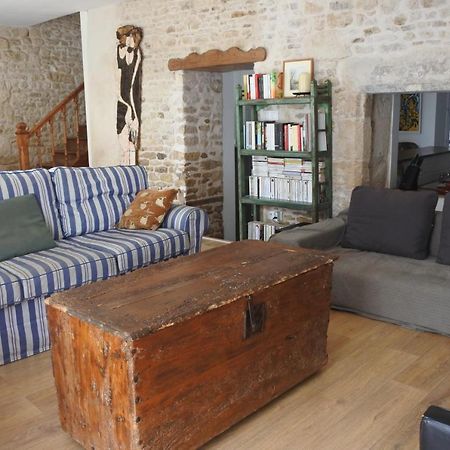 Maison De Village Spacieuse Et Confortable Le Gué-de-Velluire Exterior foto