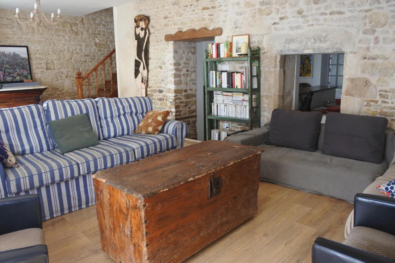 Maison De Village Spacieuse Et Confortable Le Gué-de-Velluire Exterior foto