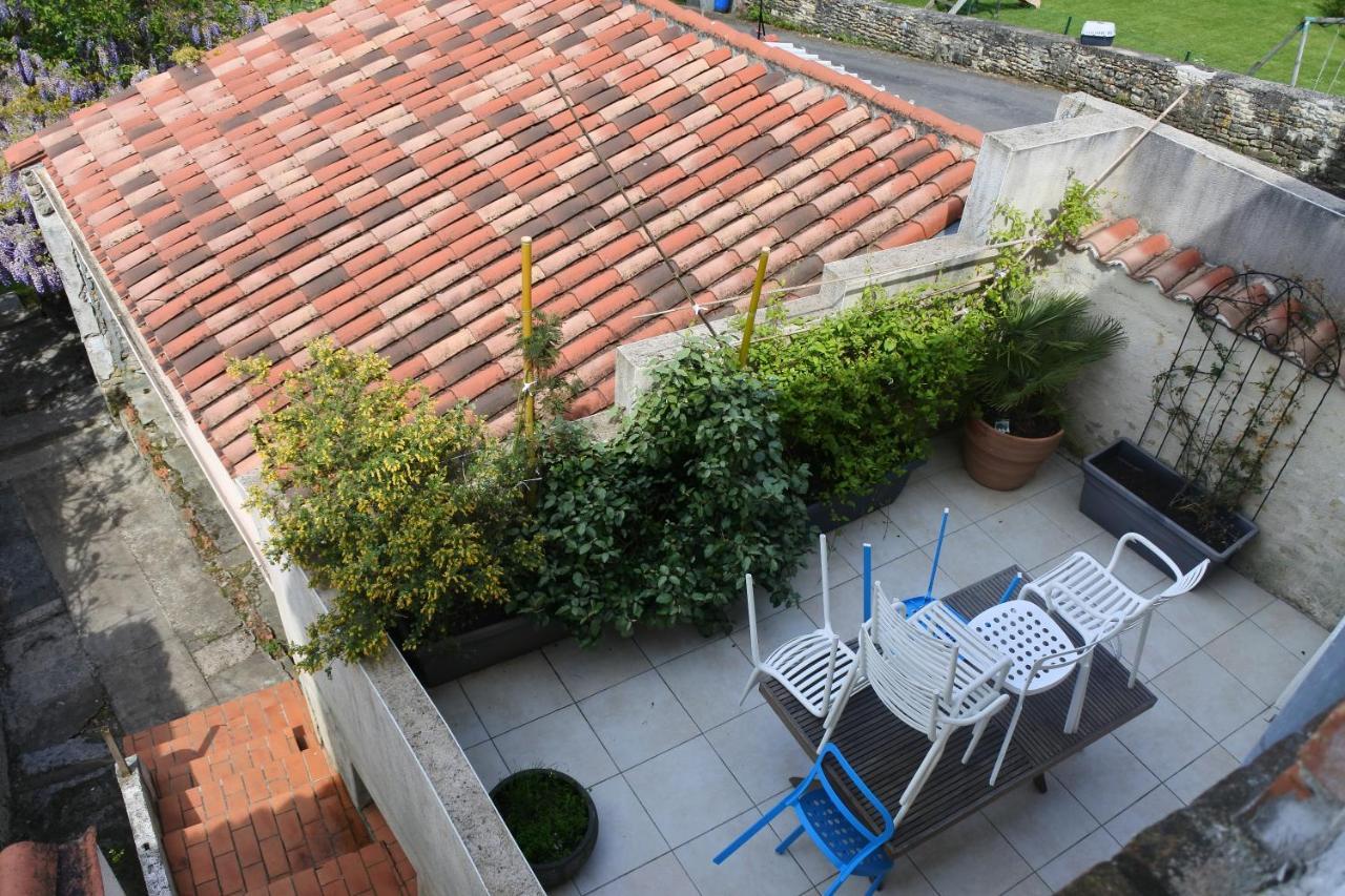 Maison De Village Spacieuse Et Confortable Le Gué-de-Velluire Exterior foto